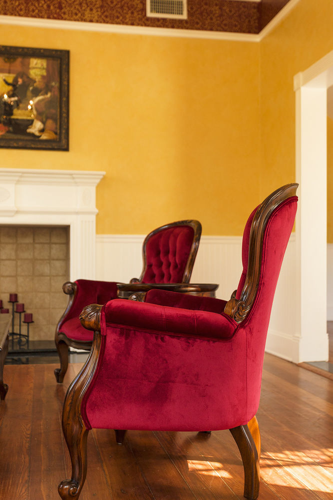 Red Velvet Inn Navasota ภายนอก รูปภาพ