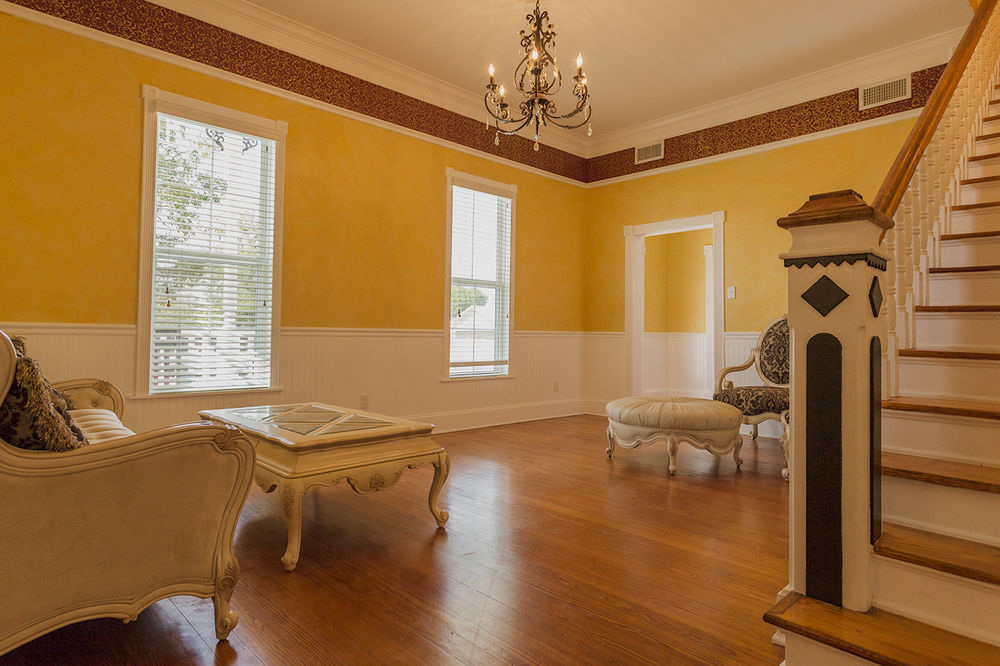Red Velvet Inn Navasota ภายนอก รูปภาพ